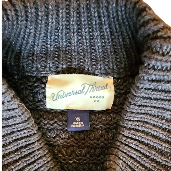🎁Universal Threads Gray Knit sweater - Picture 4 of 6
